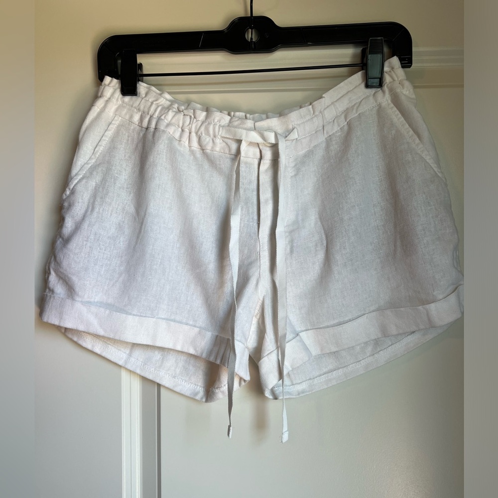 Old Navy white linen shorts